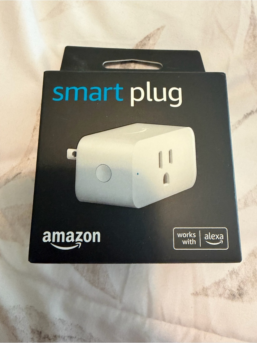 Amazon Smart Plug Adapter - White - Picture 2 of 6